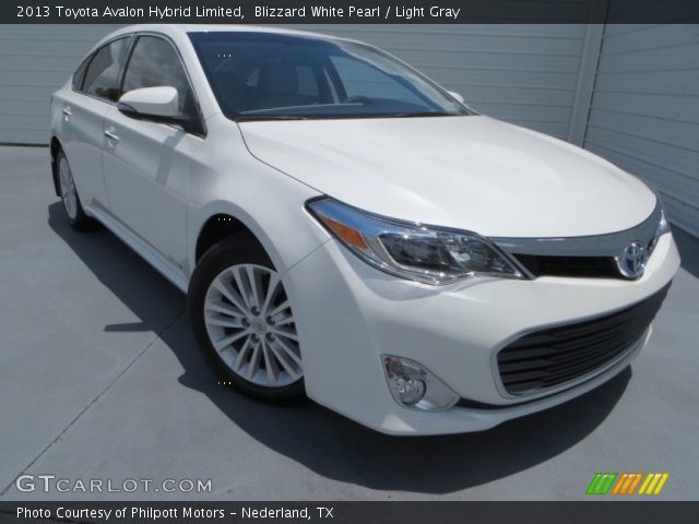 2013 Toyota Avalon Hybrid Limited in Blizzard White Pearl