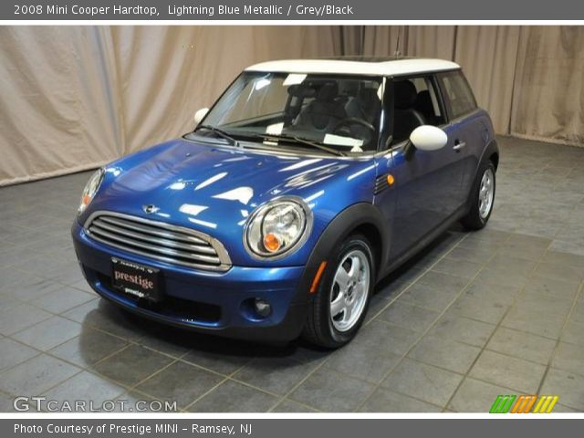 2008 Mini Cooper Hardtop in Lightning Blue Metallic