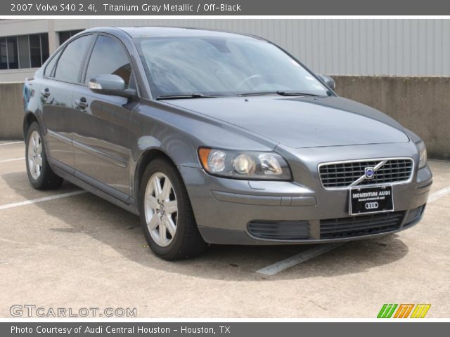2007 Volvo S40 2.4i in Titanium Gray Metallic