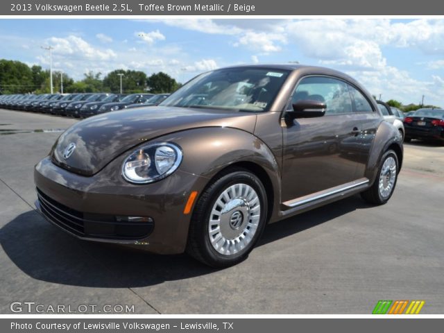 2013 Volkswagen Beetle 2.5L in Toffee Brown Metallic