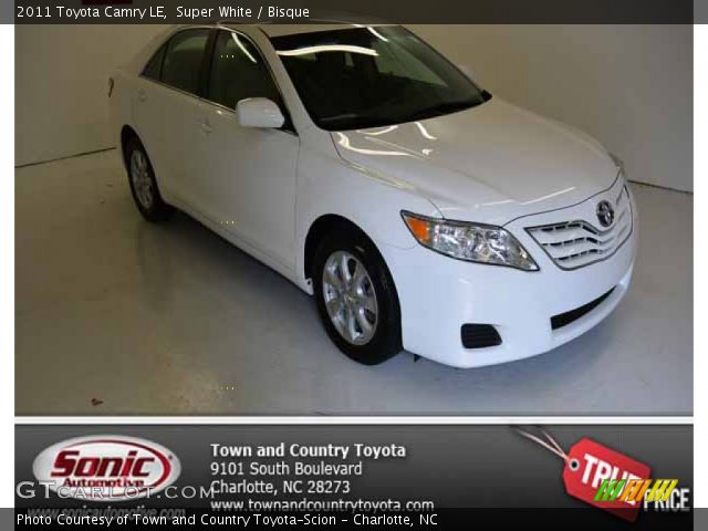 2011 Toyota Camry LE in Super White