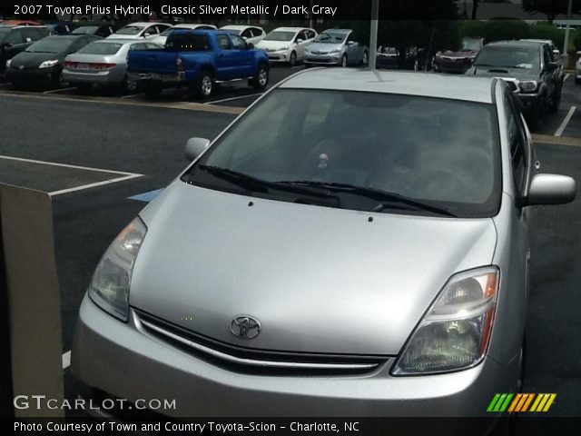 2007 Toyota Prius Hybrid in Classic Silver Metallic