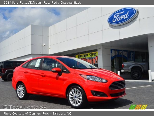 2014 Ford Fiesta SE Sedan in Race Red