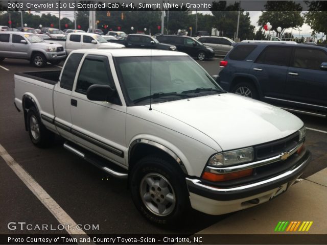 2003 Chevrolet S10 LS Extended Cab 4x4 in Summit White