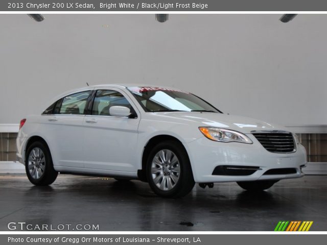 2013 Chrysler 200 LX Sedan in Bright White