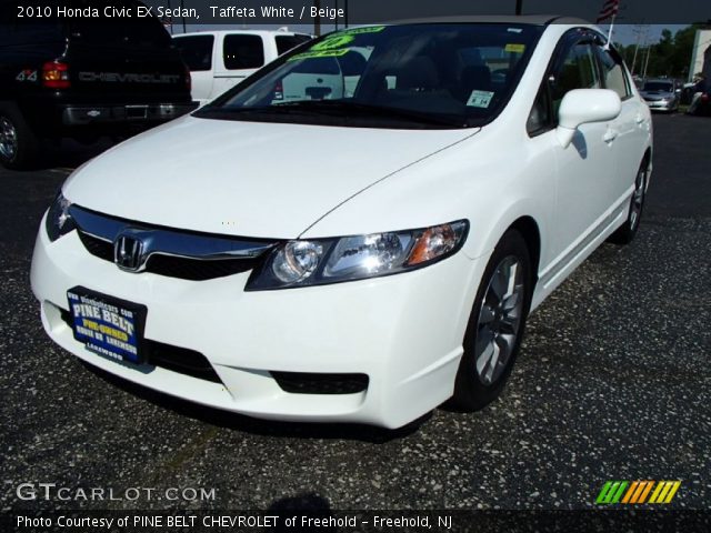 2010 Honda Civic EX Sedan in Taffeta White