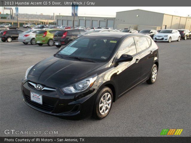 2013 Hyundai Accent GS 5 Door in Ultra Black