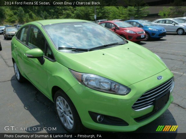 2014 Ford Fiesta SE Sedan in Green Envy