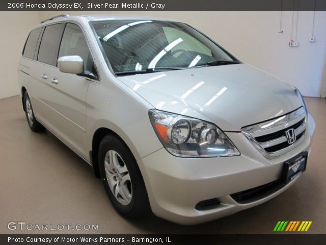 2006 Honda Odyssey EX in Silver Pearl Metallic