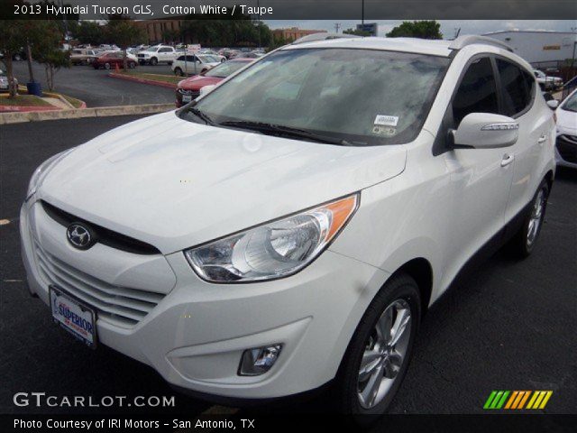 2013 Hyundai Tucson GLS in Cotton White