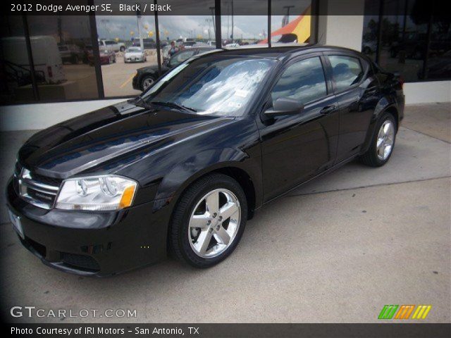 2012 Dodge Avenger SE in Black
