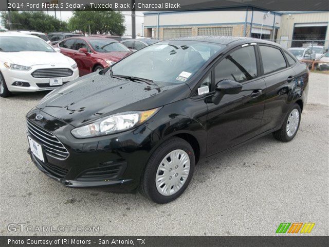 2014 Ford Fiesta S Sedan in Tuxedo Black