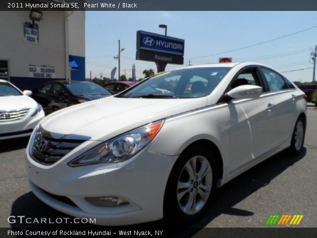 2011 Hyundai Sonata SE in Pearl White