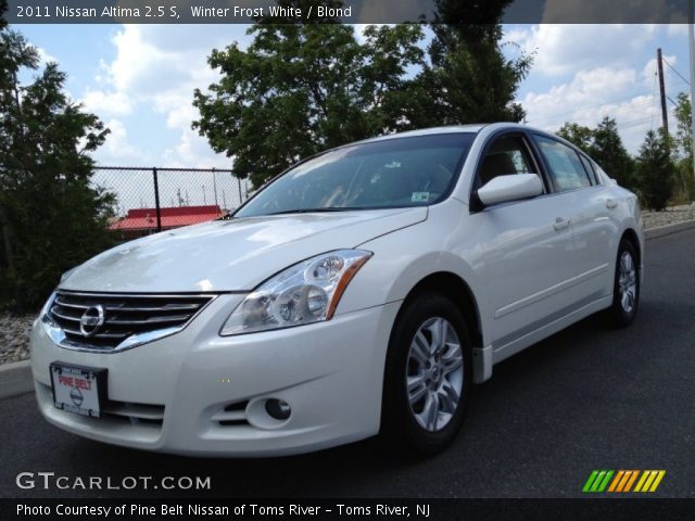 2011 Nissan altima winter frost white #10