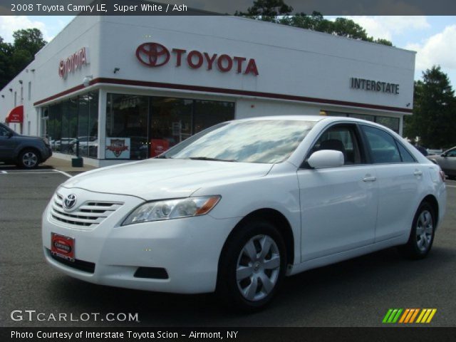 2008 Toyota Camry LE in Super White