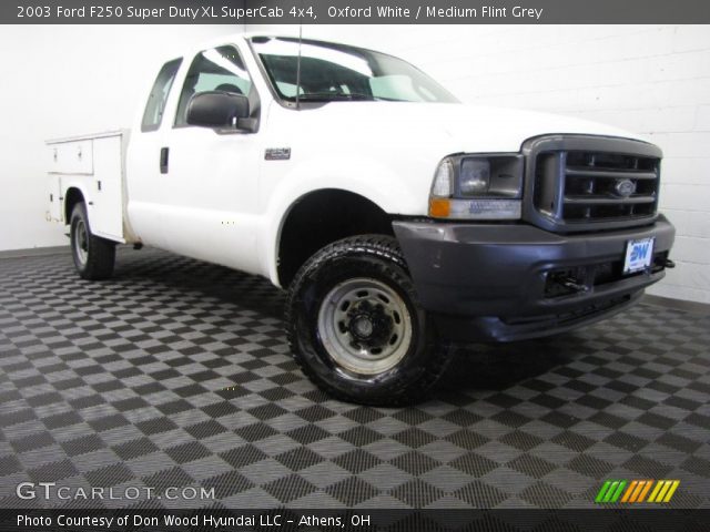 2003 Ford F250 Super Duty XL SuperCab 4x4 in Oxford White