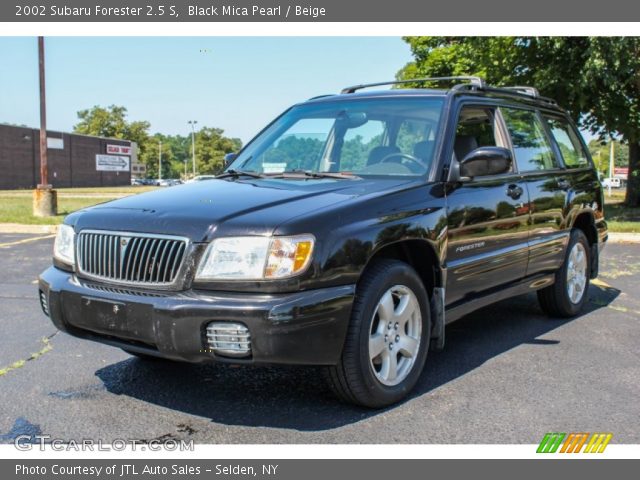 2002 Subaru Forester 2.5 S in Black Mica Pearl