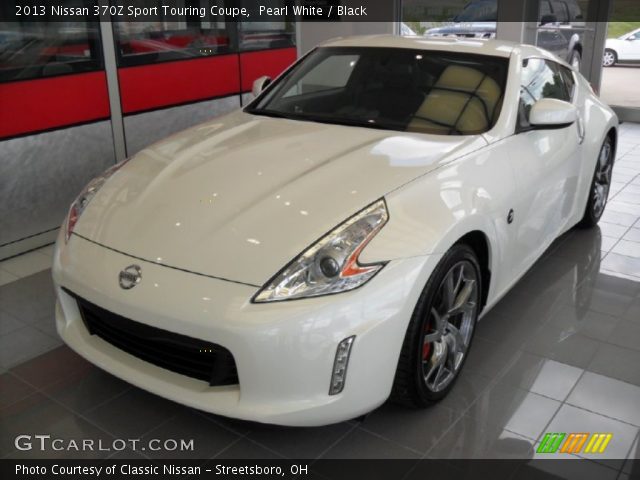 2013 Nissan 370Z Sport Touring Coupe in Pearl White