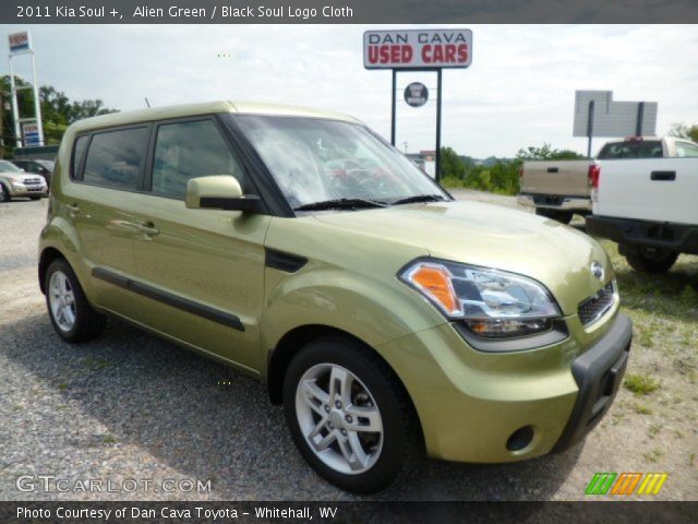2011 Kia Soul + in Alien Green