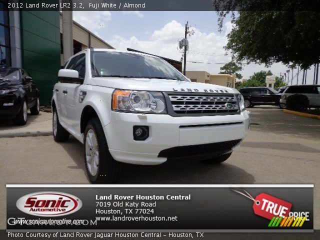 2012 Land Rover LR2 3.2 in Fuji White