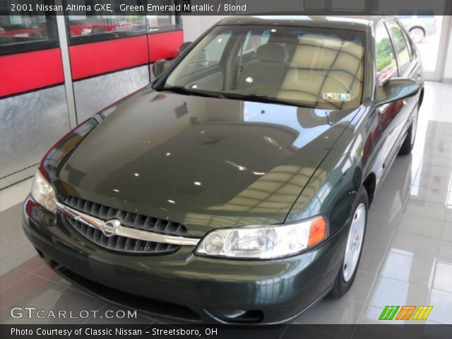 2001 Nissan Altima GXE in Green Emerald Metallic