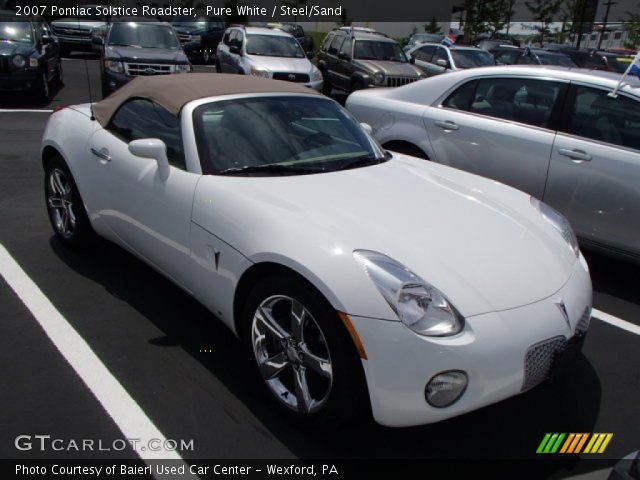 2007 Pontiac Solstice Roadster in Pure White