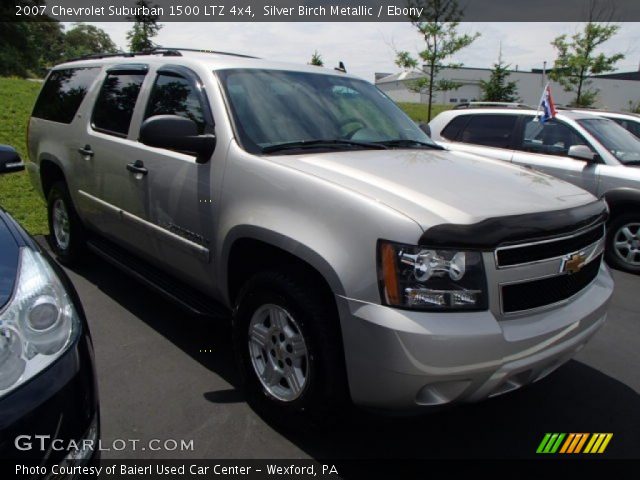 2007 Chevrolet Suburban 1500 LTZ 4x4 in Silver Birch Metallic