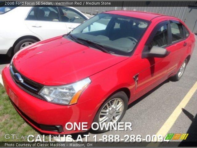 2008 Ford Focus SE Sedan in Vermillion Red