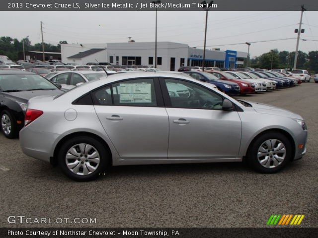 2013 Chevrolet Cruze LS in Silver Ice Metallic