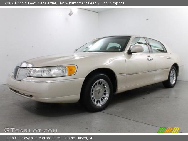 2002 Lincoln Town Car Cartier in Ivory Parchment Pearl