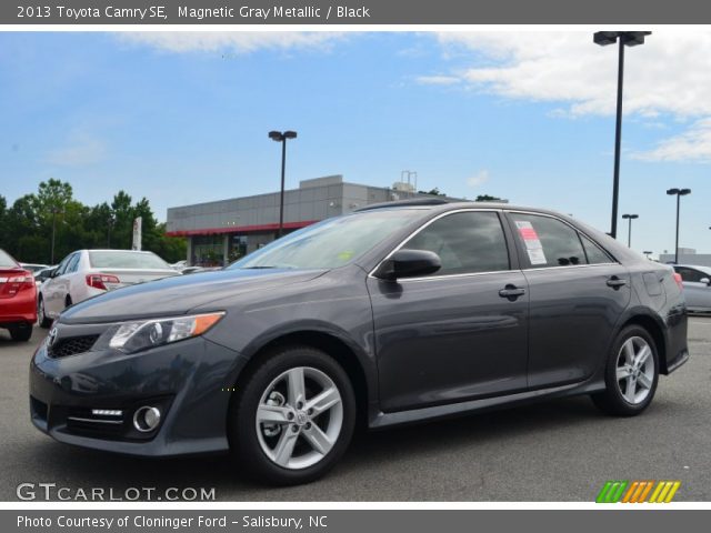 2013 Toyota Camry SE in Magnetic Gray Metallic