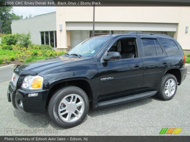 2006 GMC Envoy Denali 4x4 in Black Onyx