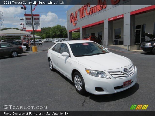 2011 Toyota Camry LE in Super White