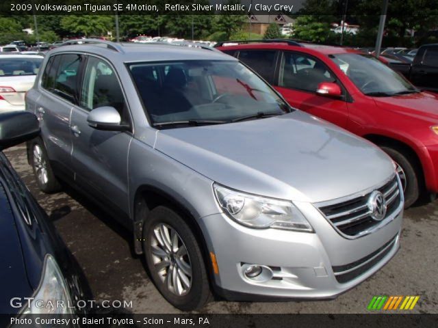 2009 Volkswagen Tiguan SE 4Motion in Reflex Silver Metallic