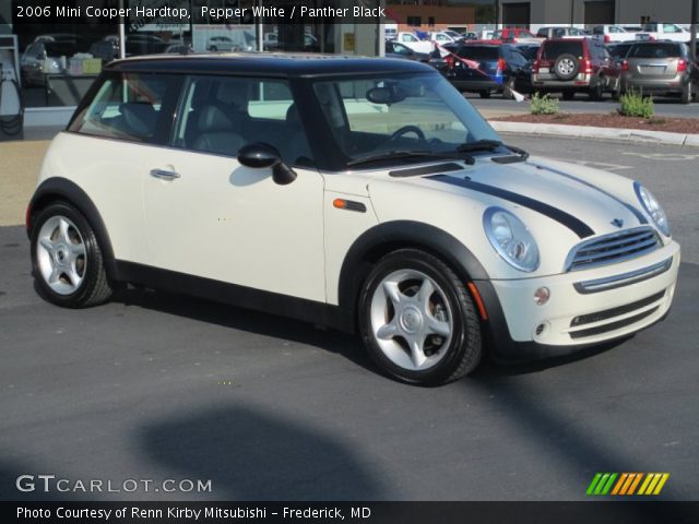 2006 Mini Cooper Hardtop in Pepper White