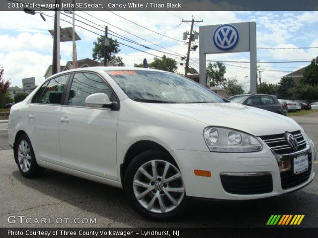 2010 Volkswagen Jetta SE Sedan in Candy White