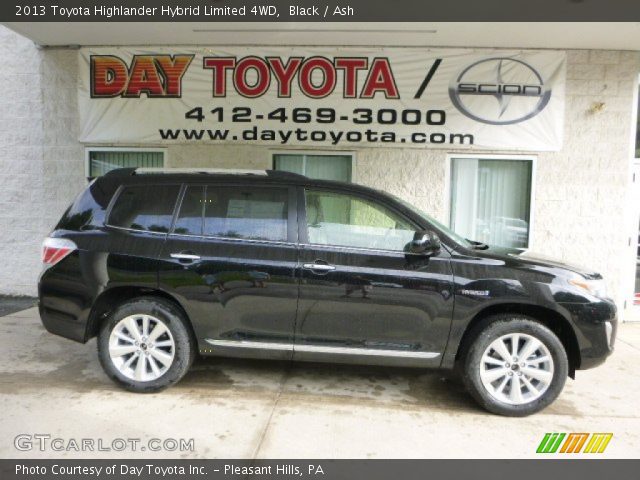 2013 Toyota Highlander Hybrid Limited 4WD in Black