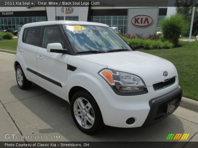 2011 Kia Soul + in Clear White