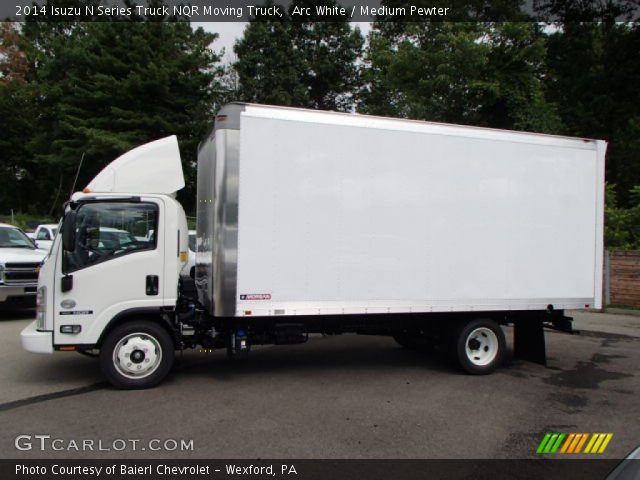 2014 Isuzu N Series Truck NQR Moving Truck in Arc White