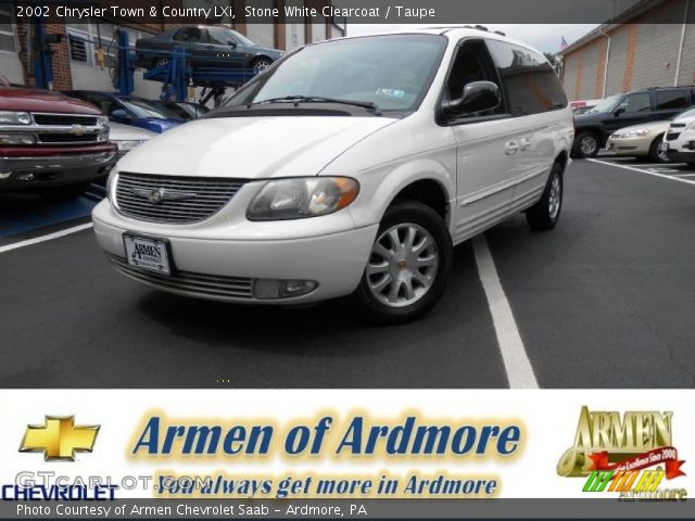 2002 Chrysler Town & Country LXi in Stone White Clearcoat