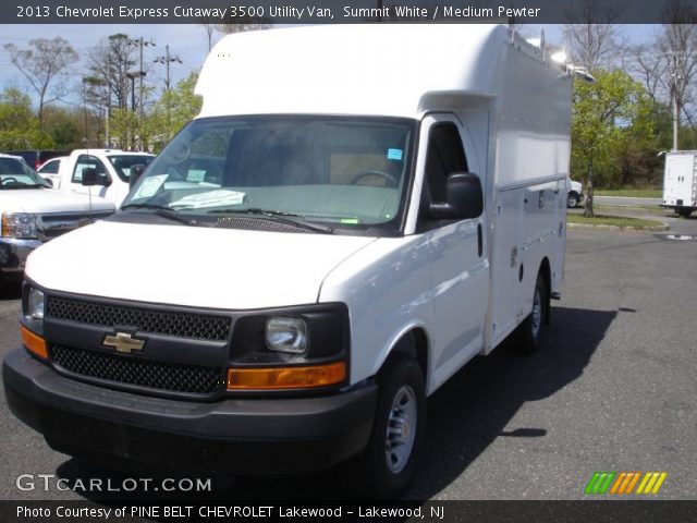 2013 Chevrolet Express Cutaway 3500 Utility Van in Summit White