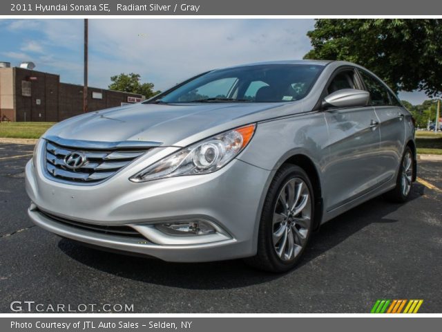 2011 Hyundai Sonata SE in Radiant Silver