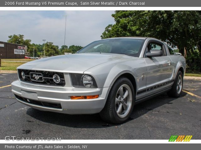 2006 Ford Mustang V6 Premium Coupe in Satin Silver Metallic
