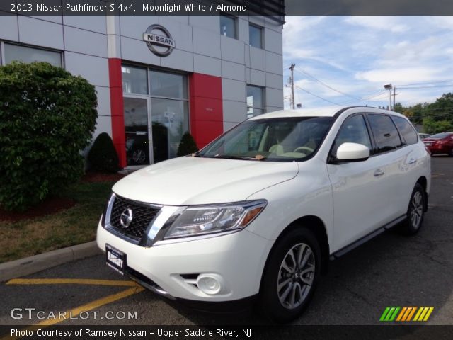 2013 Nissan Pathfinder S 4x4 in Moonlight White