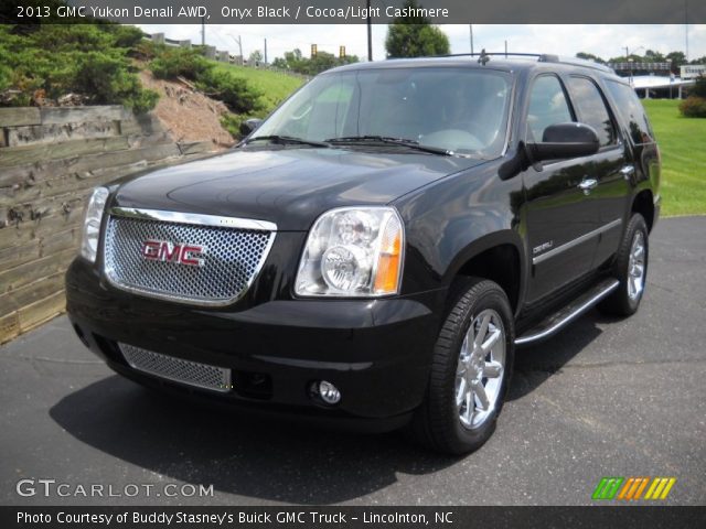 2013 GMC Yukon Denali AWD in Onyx Black