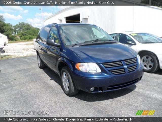 2005 Dodge Grand Caravan SXT in Midnight Blue Pearl