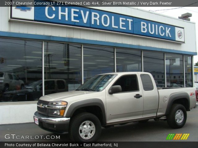 2007 Chevrolet Colorado LT Z71 Extended Cab 4x4 in Silver Birch Metallic