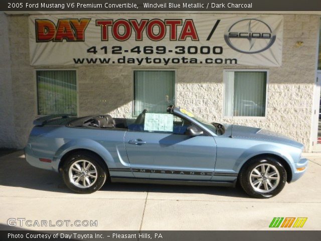 2005 Ford Mustang V6 Premium Convertible in Windveil Blue Metallic