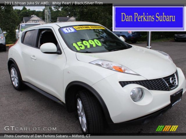 2011 Nissan Juke SV AWD in White Pearl