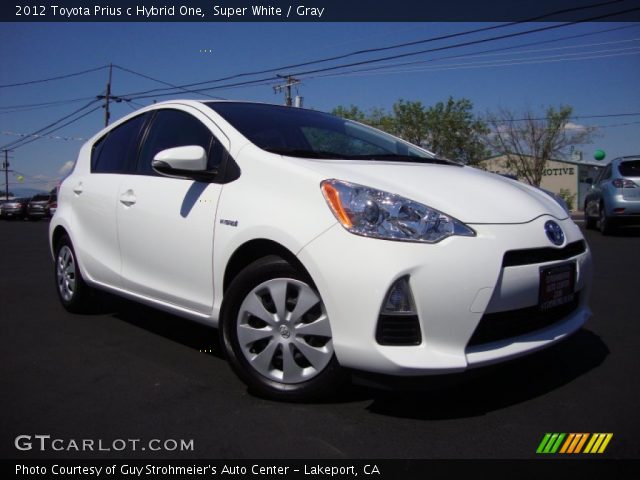 2012 Toyota Prius c Hybrid One in Super White